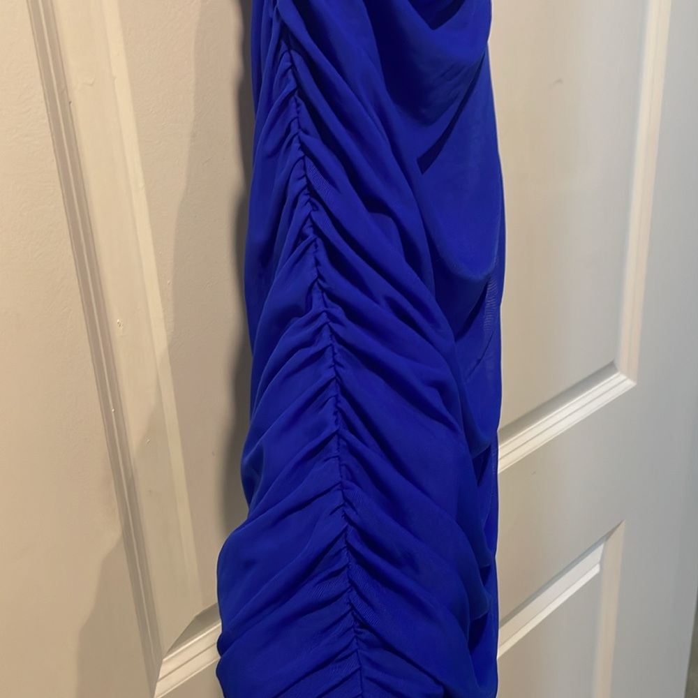 Dress - Picture 6 of 8